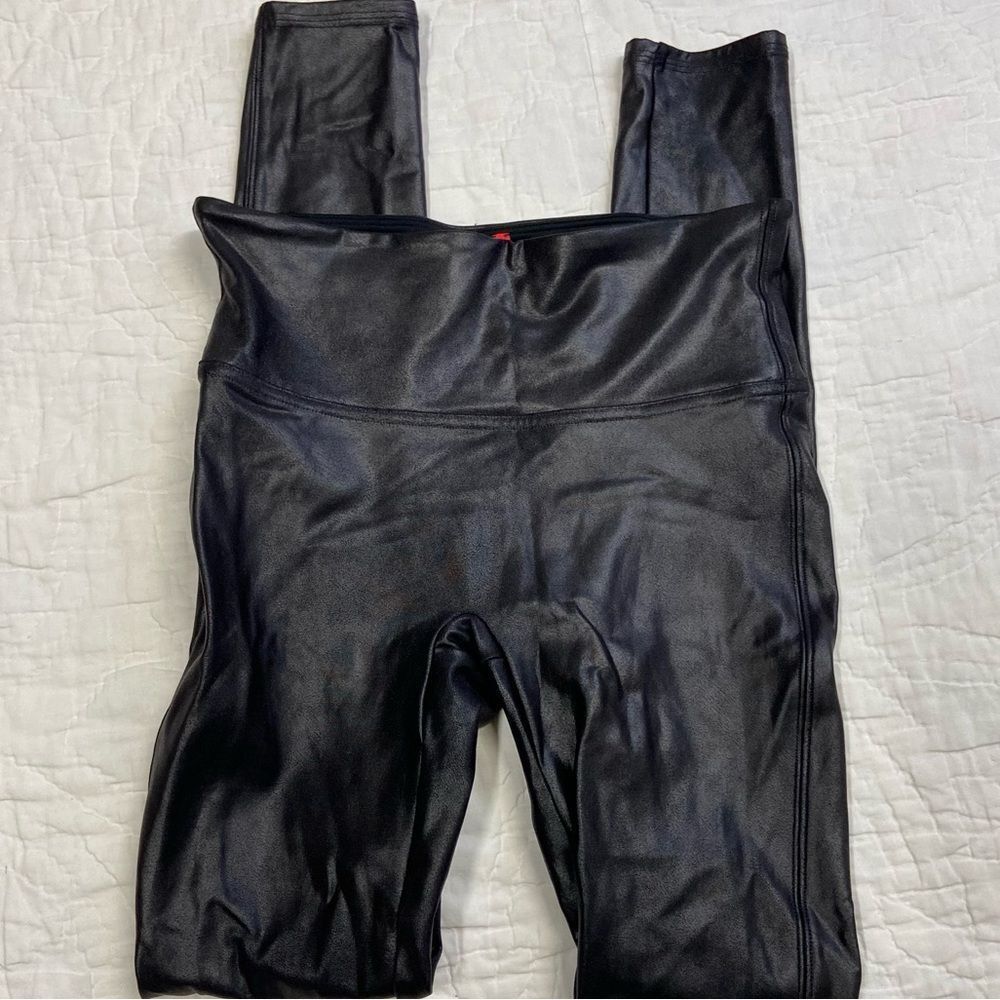 Spanx Faux Leather Leggings size Small